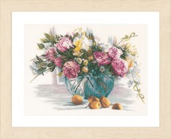 Набор для вышивания LANARTE арт.PN-0162299 Flowers 53х38 см