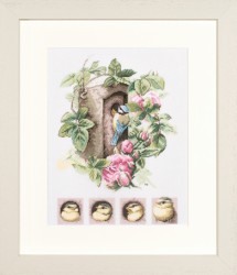 Набор для вышивания LANARTE арт.PN-0008031 Birdhouse with roses 29х35 см