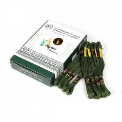 Нитки мулине цв.4306 т.зеленый 24х8м С-Пб