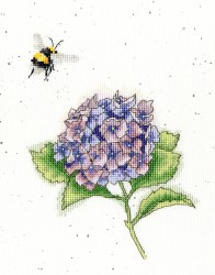 Набор для вышивания Bothy Threads арт.XHD75 The Busy Bee (Трудяжка пчела) 18х23 см