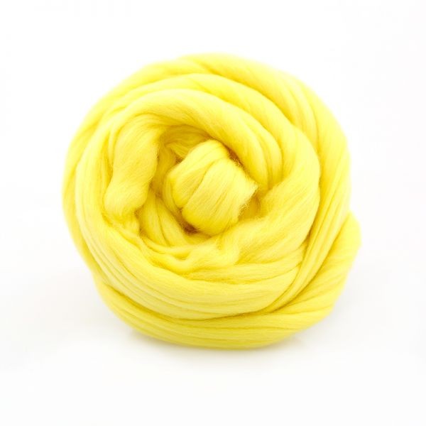 Шерсть для валяния ТРО "Гребенная лента" (тонкая мериносовая шерсть) 100г цв.1340 лимон
