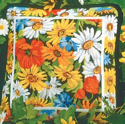 Набор для вышивания подушки CANDAMAR DESIGNS арт.30795 Маргаритки и маки 35,6 x 35,6 см
