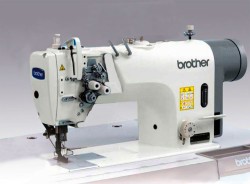 Промышленная швейная машина Brother T8420C-005 (комплект)