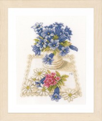 Набор для вышивания LANARTE арт.PN-0169670 Blue flowers 23х28 см