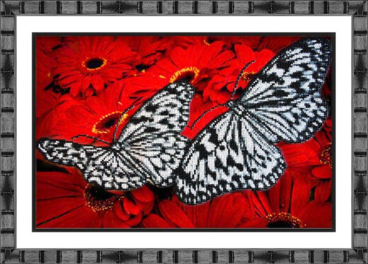 Набор для вышивания бисером ПАУТИНКА арт.Б-1413 Бабочки на красном 38х25 см