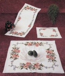 Набор для вышивания OEHLENSCHLAGER арт.2043 салфетки Розы и бабочки 40х40 см