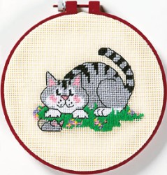 Набор для вышивания DIMENSIONS арт.DMS-72318 Кошка и мышка d15 см