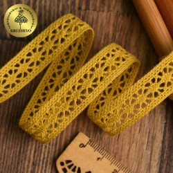Тесьма вязаная KRUZHEVO 15мм TBY.15.01.099 цв.34 т.желтый уп.10м упак (10 м)