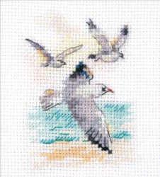 Набор для вышивания АЛИСА арт.0-221 Ветер с моря. Чайки 6х9 см
