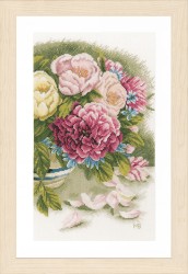 Набор для вышивания LANARTE арт.PN-0167126 Peony roses 24х37 см