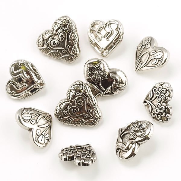 Набор пуговиц JESSE JAMES арт.0014 ASSORTED ITEMS-HEARTS ASST SILVER упак (1 упак)