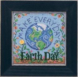 Набор для вышивания бисером MILL HILL День Земли 13,33х13,33 см