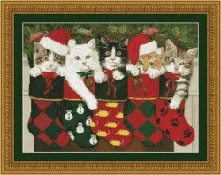 Набор для вышивания KUSTOM KRAFTS арт.98237 Рождественские носки 49х35,6 см