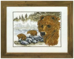Набор для вышивания PERMIN арт.90-0174 Бурый медведь 31х41 см