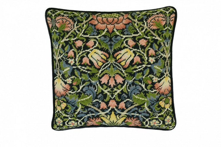 Набор для вышивания подушки Bothy Threads арт.TAC5 Bell Flower William Morris (Колокольчик) 35,5х35,5 см