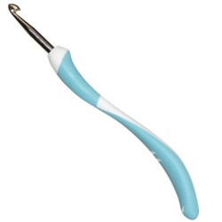 Крючок вязальный с эргономичной пластиковой ручкой addiSwing №5,5 16 см